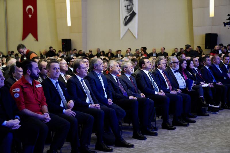Başkan Seçer, İstanbul Büyükşehir Belediyesi’nin Deprem Seferberlik Planı Toplantısı’na Katıldı