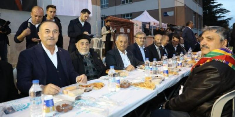 BAKAN ÇAVUŞOĞLU´NU GÖNÜL SOFRAMIZDA AĞIRLADIK