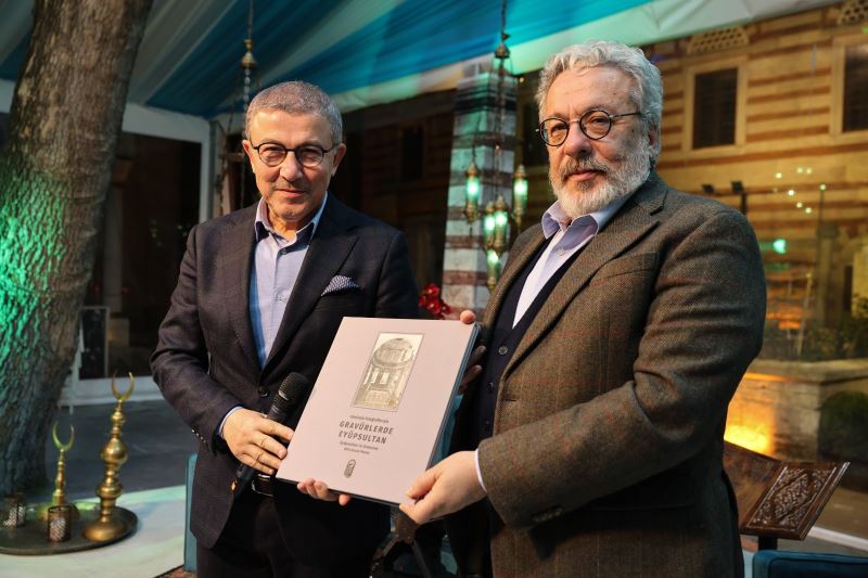Prof. Dr. Mahmud Erol Kılıç: Allah