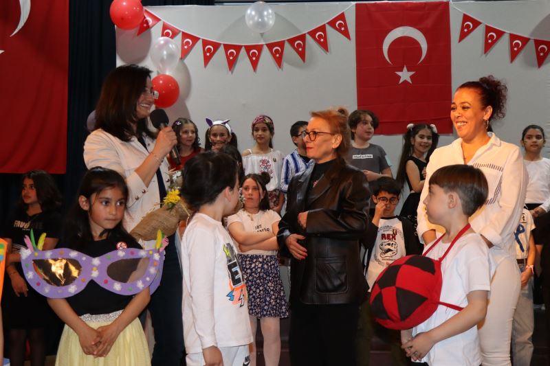 Nazilli’de minikler büyüklere taş çıkarttı