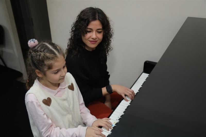 Ücretsiz sanat kursu Birce’ye ilham oldu