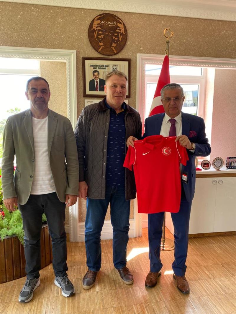 Uluslararası Zafer Kupası ve Şampiyonlar Turnuvası’na doğru