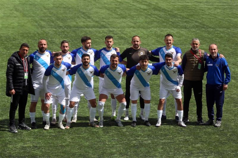 Yenimahalle  Play-off da Fırtına Gibi Esiyor