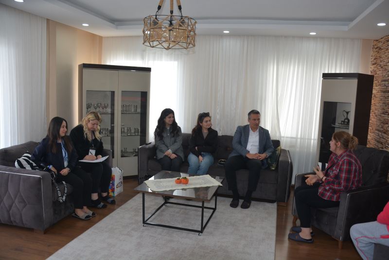 Büyükşehir Kurs Merkezleri Öğrenciye Özgüven, Velilere Moral Veriyor