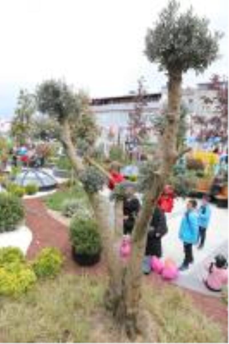 ALTI OTOPARK ÜSTÜ PARK