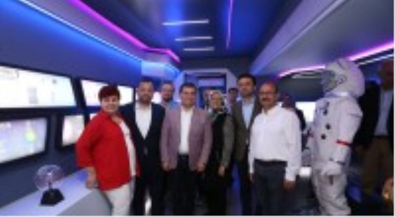 Türkiye’de bir ilk; Kepez’den Bilim Teknoloji Tırı