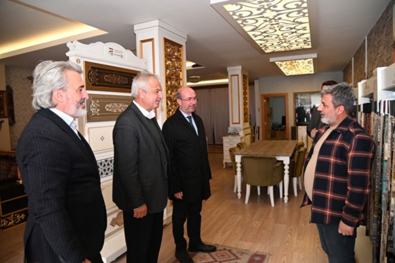 BAŞKAN PEKYATIRMACI MİLLETVEKİLİ ADAYLARI İLE SAHA ÇALIŞMALARINA DEVAM EDİYOR