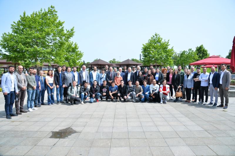 BAŞKAN ZORLUOĞLU’NDAN TEKNOFEST YARIŞMACILARINA DESTEK SÖZÜ