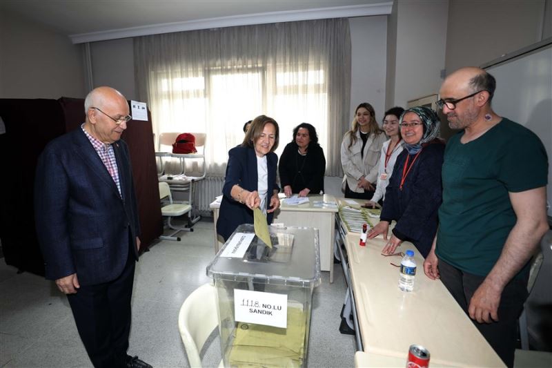 Fethi Yaşar, Oyunu Kullandı