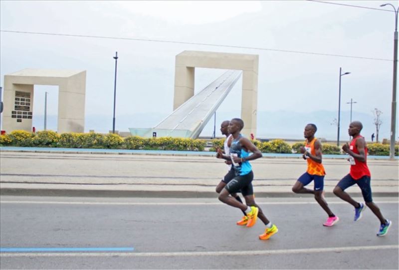 Maraton İzmir heyecanı başladı