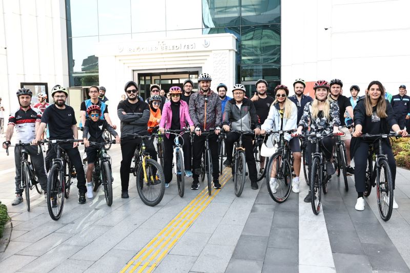 Çevre için 10 kilometre pedal çevirdiler