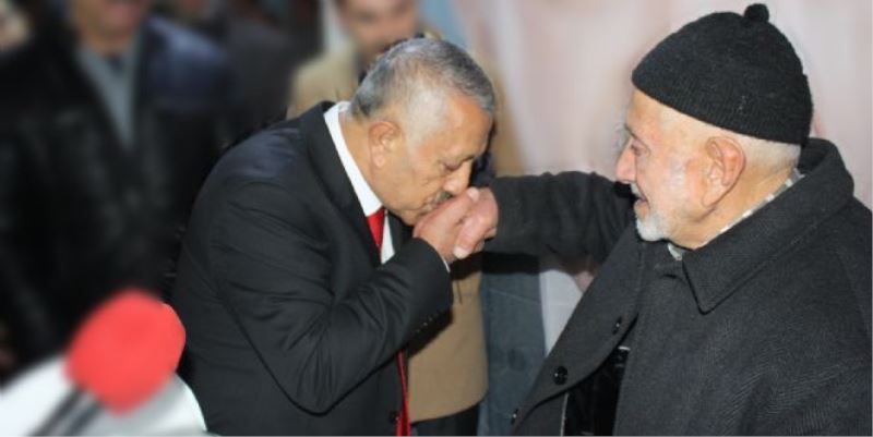 BAŞKANIMIZ MEHMET ZEYBEK´İN BABALAR GÜNÜ MESAJI