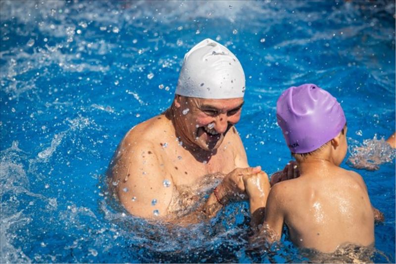 İzmirli çocuklar Yaz Spor Okulları’na koşuyor