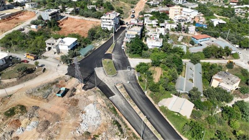 ÇIPLAKLI KAZIM KARABEKİR CADDESİ ASFALTLA BULUŞUYOR