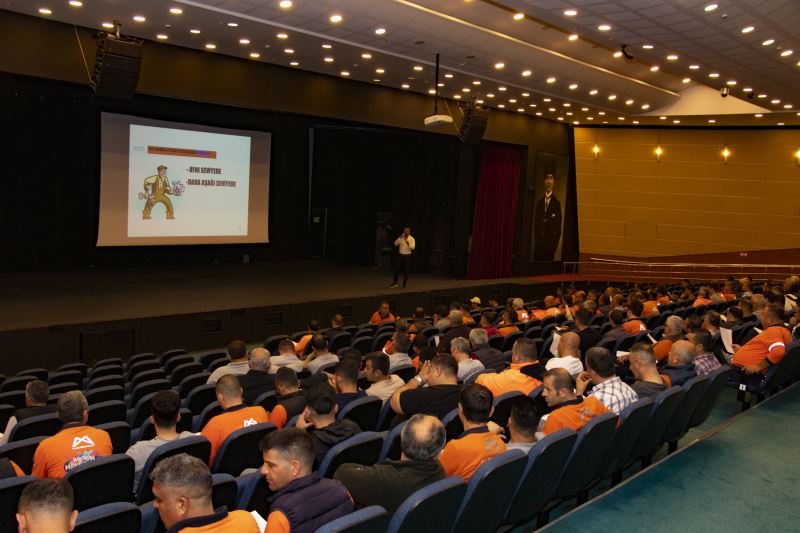 Büyükşehir’den Çevre Koruma Ve Kontrol Dairesi Personeline İş Güvenliği Eğitimi