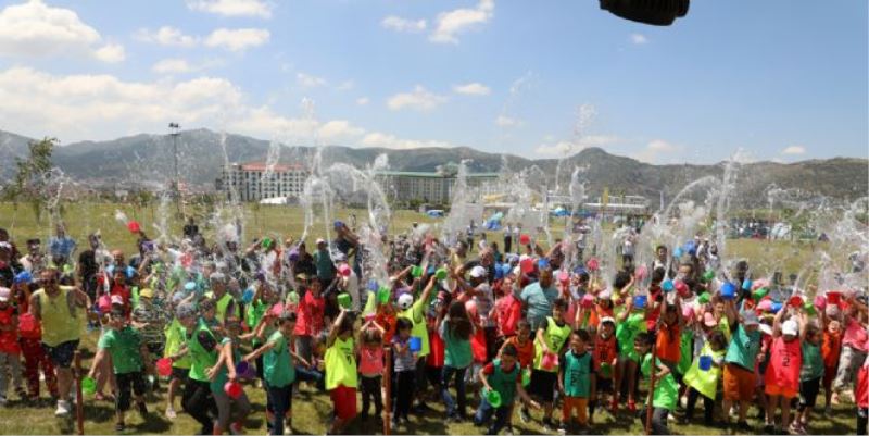 BABALAR VE ÇOCUKLAR AFYON´DA BULUŞACAK
