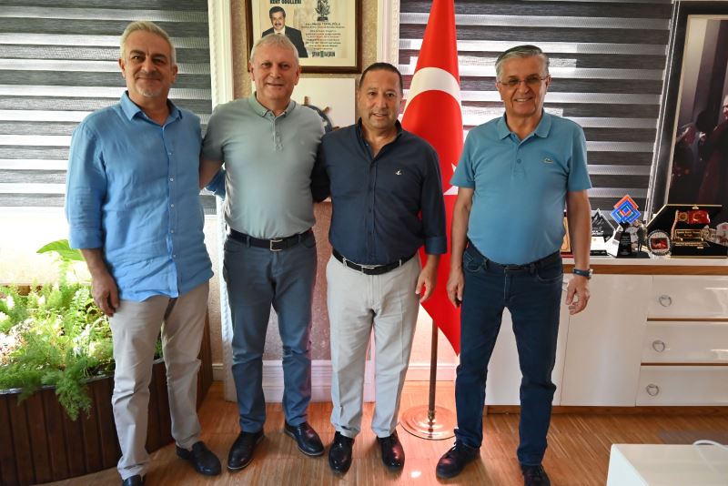 Kemer Belediyesi Tekirova Mahalle Sorumlusu Barış emekliliğe ayrıldı