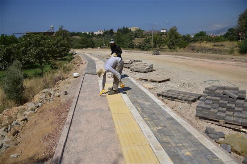 KESTEL YENİ ÜNİVERSİTE YOLU’NDA KALDIRIM ÇALIŞMASI BAŞLATILDI