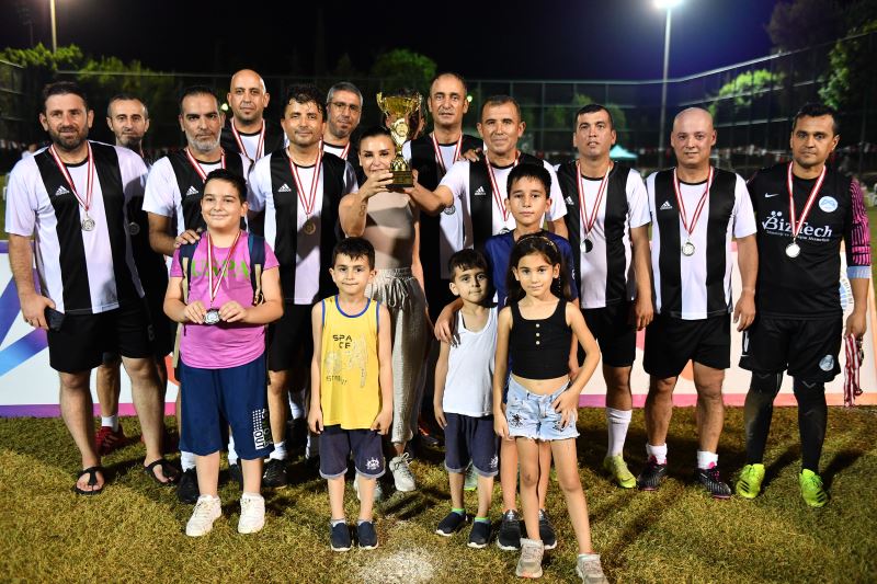 Büyükşehir Belediyesi 40 Yaş Üstü Futbol Turnuvası Sona Erdi