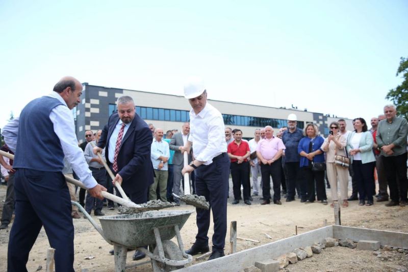 Cumhuriyet Parkı sosyal yasam alanı temel atma töreni