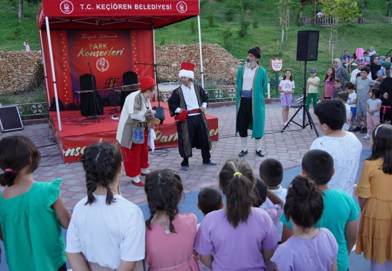 Konser ve eğlenceli oyunlar bir arada