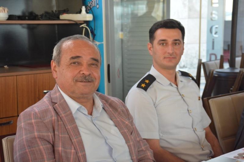 İlçe Jandarma Komutanı Emre Türkoğlu İçin Veda Yemeği Programı Düzenlendi