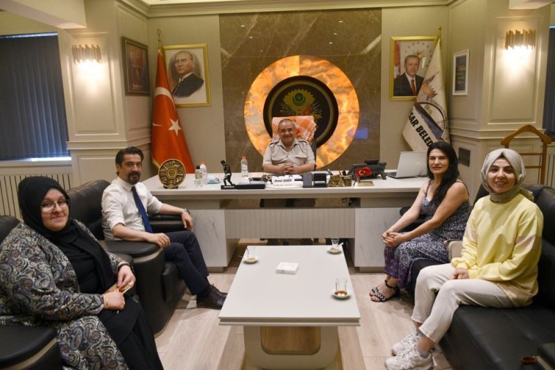 Özel Afyon Girne Kolejinden, Başkan Şahin’e Ziyaret