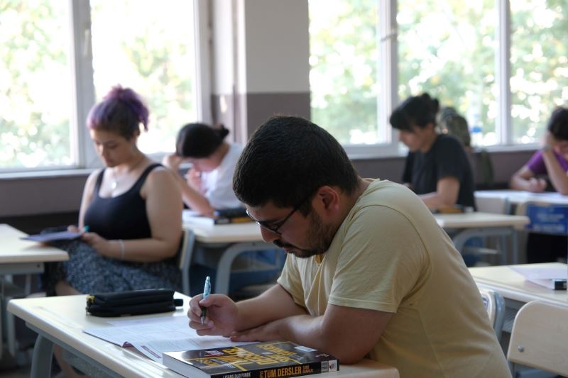 AYDIN BÜYÜKŞEHİR BELEDİYESİ KPSS’YE HAZIRLANACAKLAR İÇİN EĞİTİM DESTEĞİ VERECEK