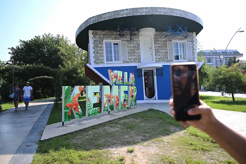 Ters eve büyük ilgi