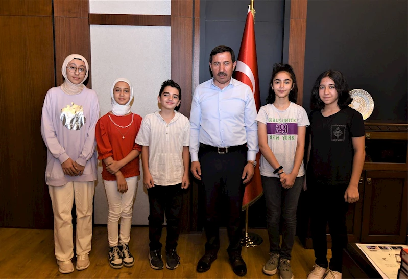 KARATAY KÜLTÜR VE SANAT AKADEMİSİ ÖĞRENCİLERİNDEN BAŞKAN KILCA’YA ZİYARET
