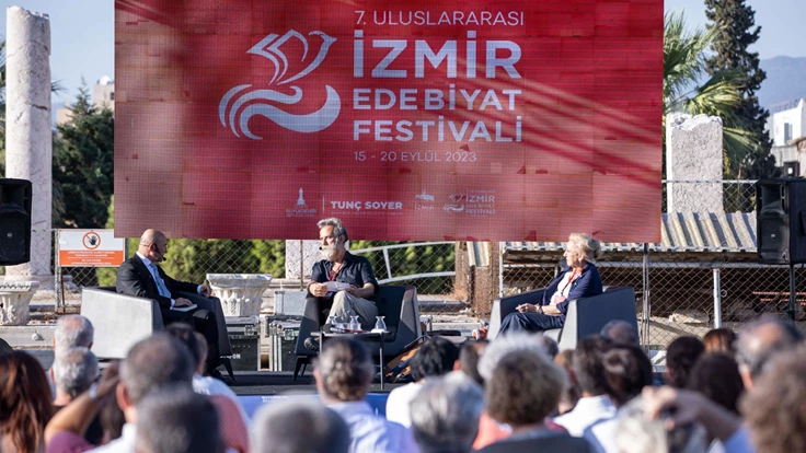 7.Uluslararası İzmir Edebiyat Festivali başladı