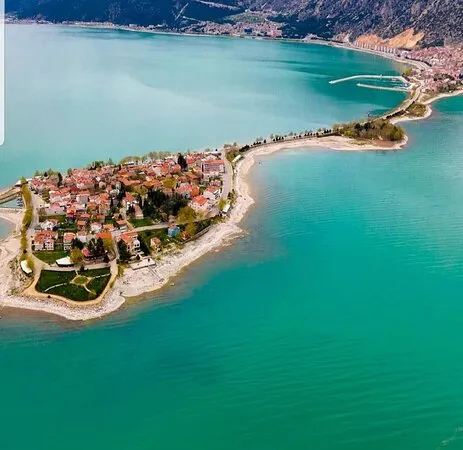 TAM YEDİ RENKLİ SUYU VAR.. YOKOLMADAN GİDİN GÖRÜN