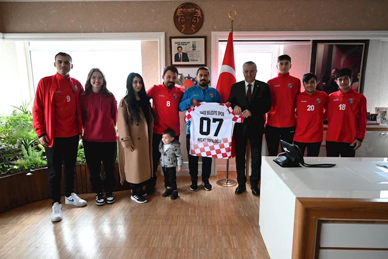 Kemer Belediyespor’dan Başkan Topaloğlu’na ziyaret