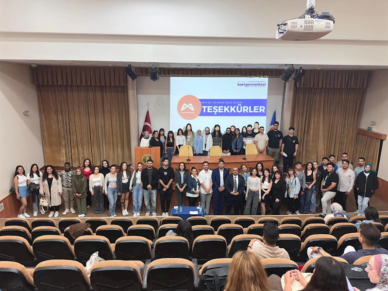 Kariyer Merkezi’nden Üniversite Öğrencilerine ‘Linkedln Eğitimi’