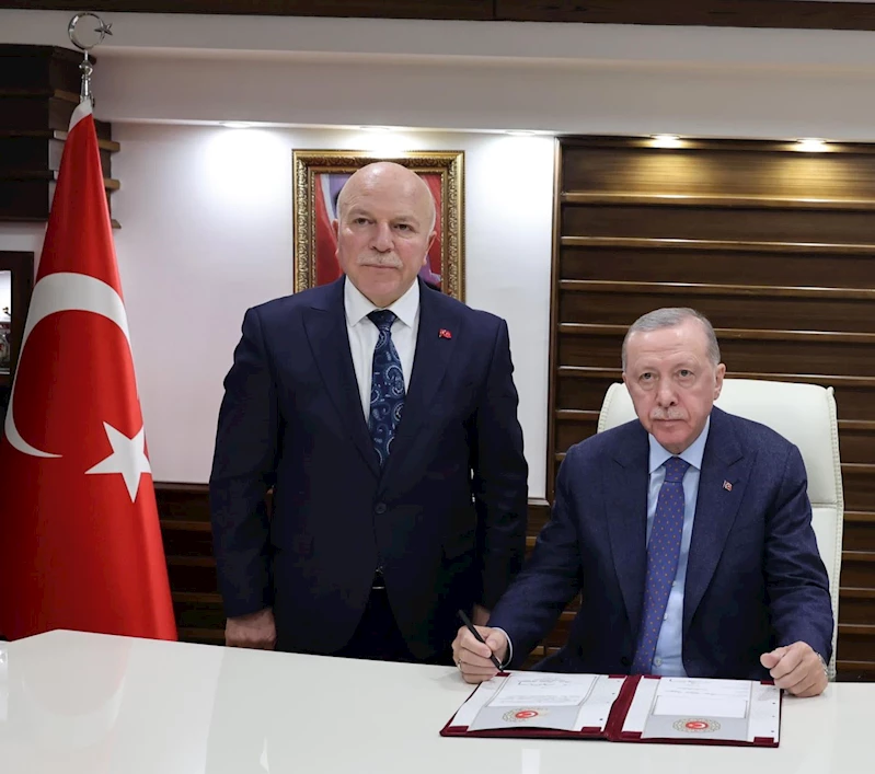 CUMHURBAKANI ERDOAN ERZURUM BYKEHR BELEDYESݒN ZYARET ETT