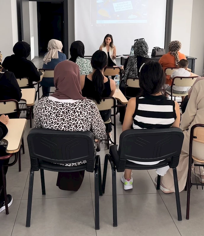 Mamak Belediyesinden Okul Öncesi Ebeveyn Eğitimi