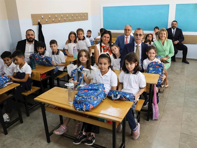 BAŞKAN BEŞİKÇİOĞLU 2024-2025 EĞİTİM ÖĞRETİM AÇILIŞ YILINDA ÇOCUKLARI YALNIZ BIRAKMADI