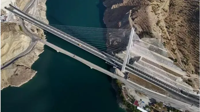 KÖMÜRHAN KÖPRÜSÜ.. KATEGORİSİNDE DÜNYANIN EN İYİ PROJESİ OLDU
