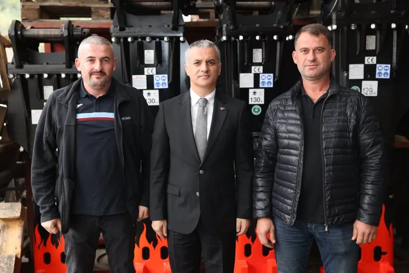 Yomra Belediye Başkanı Mustafa Bıyık, İpekyolu Sanayi Sitesi