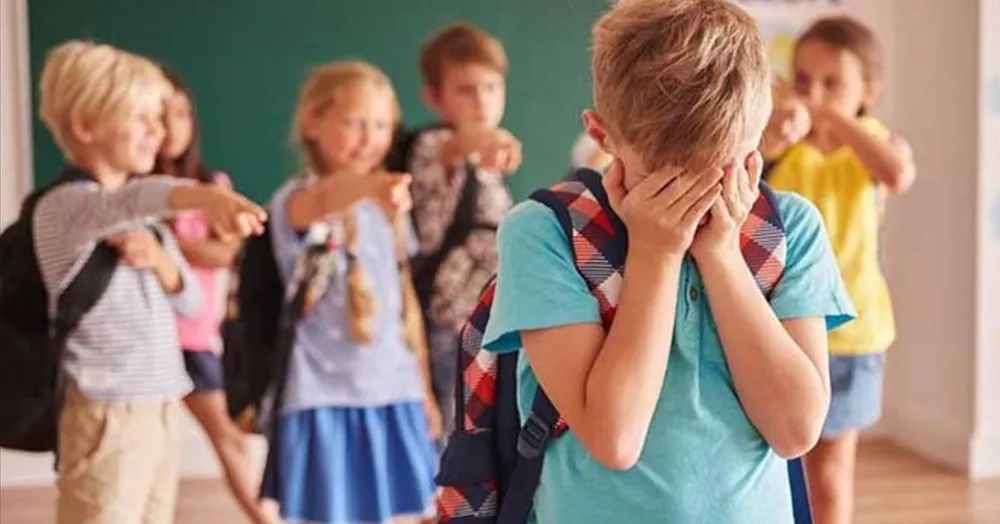 UZMANINDAN UYARI.. ‘AKRAN ZORBALIĞI KONUSUNDA AİLELERİN ÖNEMLİ ROL OYNUYOR’
