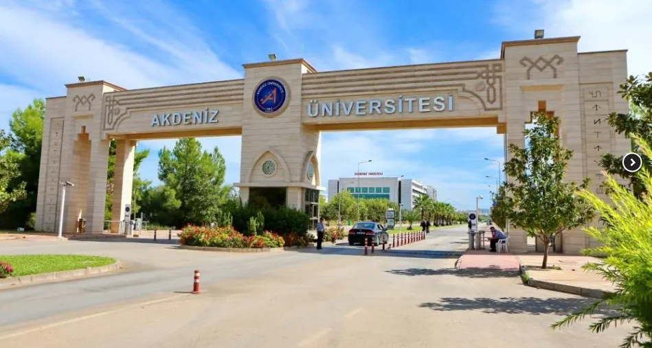 AKDENİZ ÜNİVERSİTESİ ‘URAP’TA YÜKSELİŞİNİ SÜRDÜRÜYOR