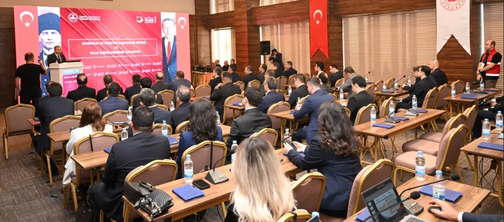 VALİ ŞAHİN.. ‘GÖÇ KAVRAMI EN BELİRLEYİCİ UNSURLARDAN BİRİ HALİNE GELDİ’