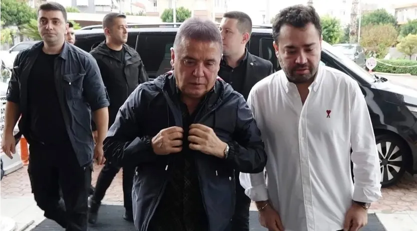 SAYMAZ’DAN OLAY YARATACAK PAYLAŞIM.. MUHİTTİN BÖCEK İTİRAFÇI MI OLUYOR?