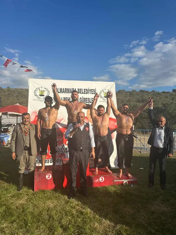 Kemerli Güreşçiden Kürsü Başarısı