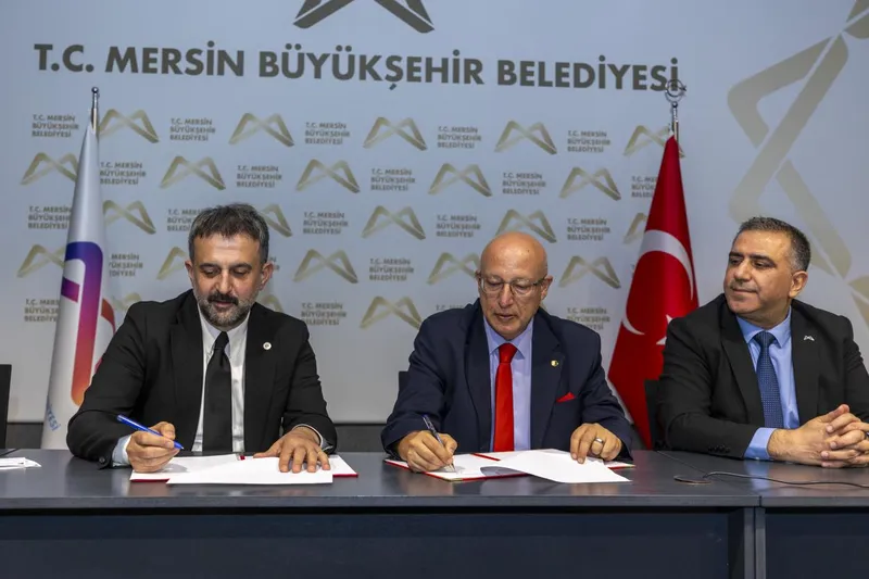 Mersin ve Ankara Kent Konseyleri Kardeş Kent Protokolü İmzaladı