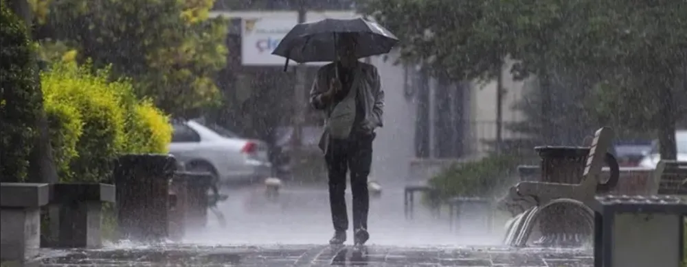 YURTTA HAVA DURUMU.. ANTALYA GECE SAATLERİNDE GÖK GÜRÜLTÜLÜ SAĞANAK YAĞIŞLI