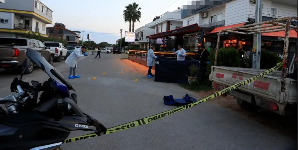 ANTALYA’DA HUSUMETİ BİTİRMEK İÇİN TOPLANAN AKRABALARIN TARTIŞMASI CİNAYETLE BİTTİ