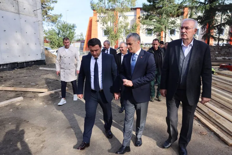 Yomra Vakfı Anadolu Lisesi İnşaatında İnceleme