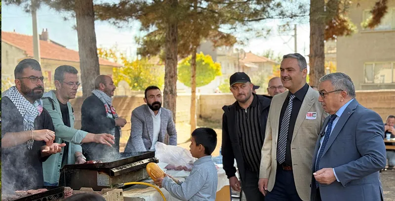 Şuhut Belediye Başkanı Özaşkın, Filistin