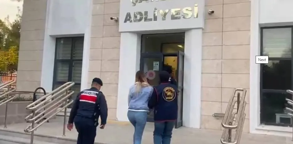 KADIN GARDİYANA YAPAY ZEKAYLA OLUŞTURDUĞU GÖRÜNTÜYLE ŞANTAJ YAPTI